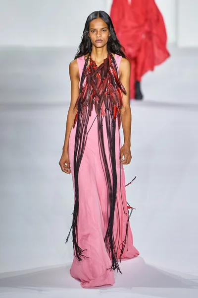 Look 3